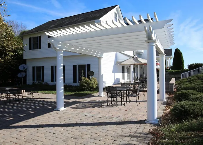 Loudoun Valley Manor B&B
